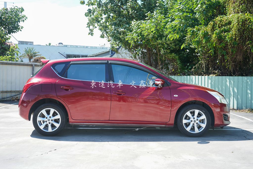 Nissan 2016 Tiida 5D 1.6傳奇版3