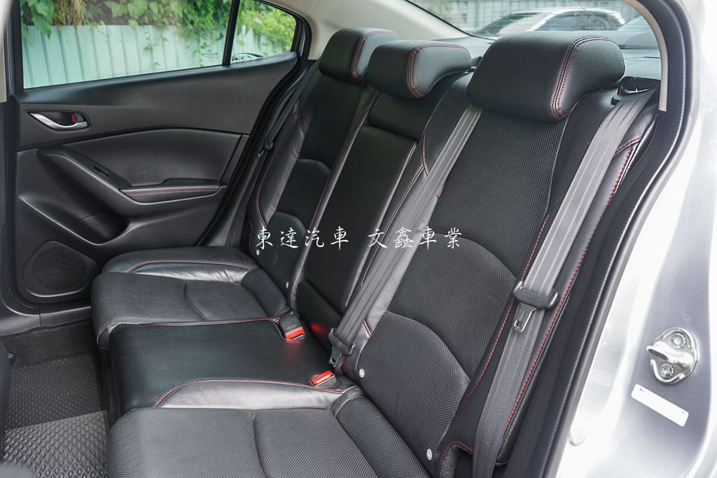 MAZDA 2015年 馬3 四門 2.0頂級型 12
