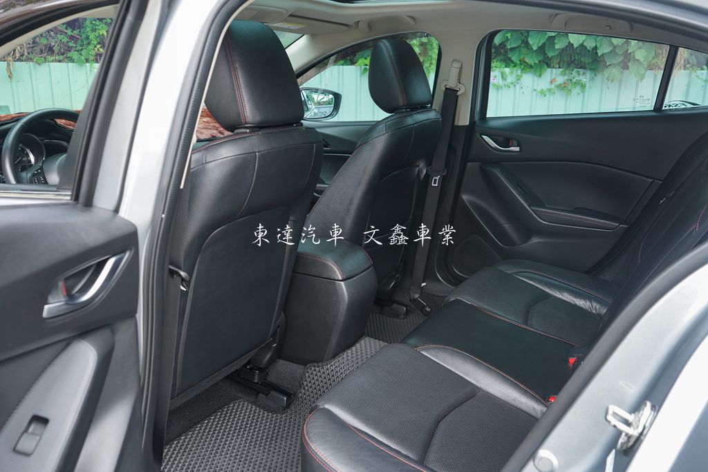 MAZDA 2015年 馬3 四門 2.0頂級型 11