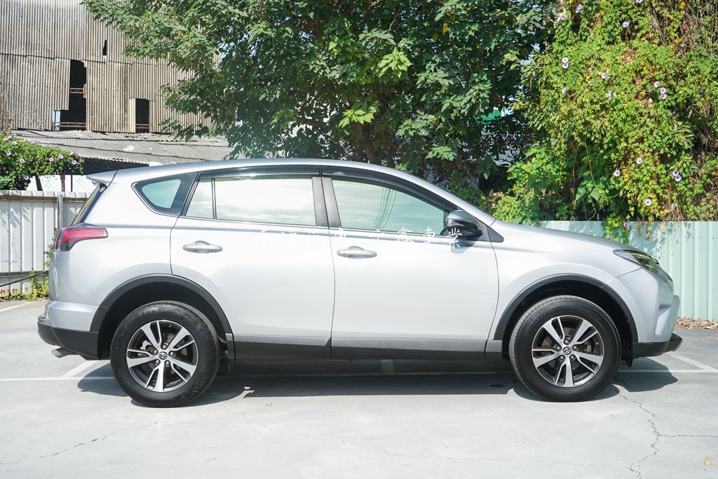 TOYOTA 2016 RAV4 2.0豪華版3