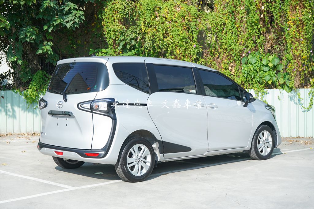 TOYOTA 2023 SIENTA 1.8豪華Plus4