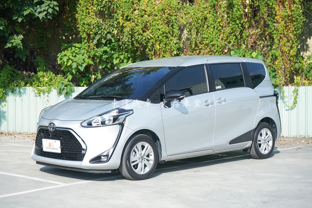 TOYOTA 2023 SIENTA 1.8豪華Plus0