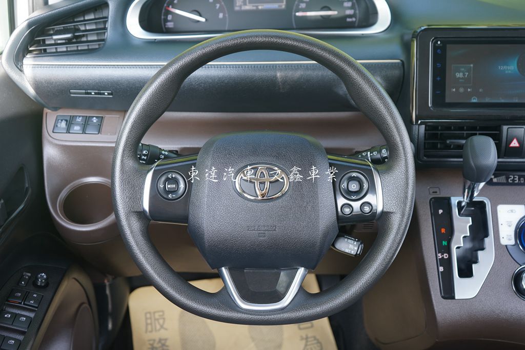 TOYOTA 2023 SIENTA 1.8豪華Plus12