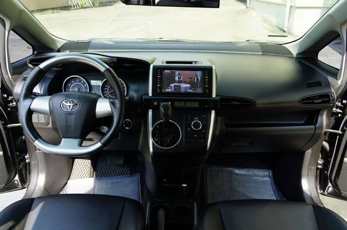 11年toyota Wish 豐田 Toyota 中古車台南二手車認證豐田toyota Goo2手車訊 東達2手汽車台南中古車
