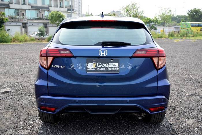Honda Hrv 1 8l 18年 本田 Honda 台南二手車買賣中古車收購本田honda 台南東達中古汽車公司