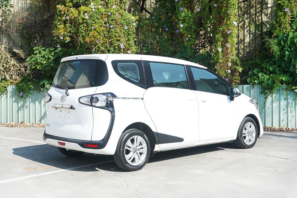 Toyota 2017 Sienta 5人座 1.8豪華3