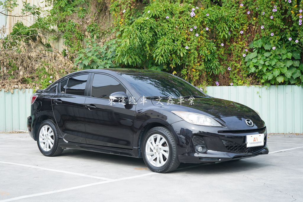 Mazda 2014 馬3 2.0尊貴型 2