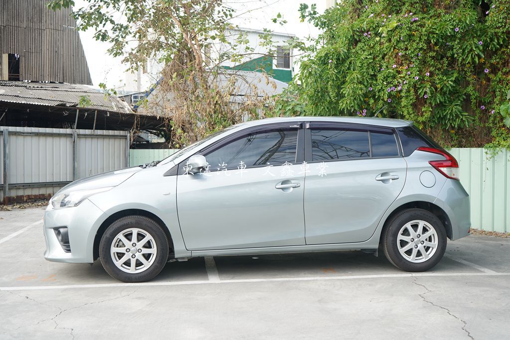TOYOTA 2016 YARIS 1.5雅緻8