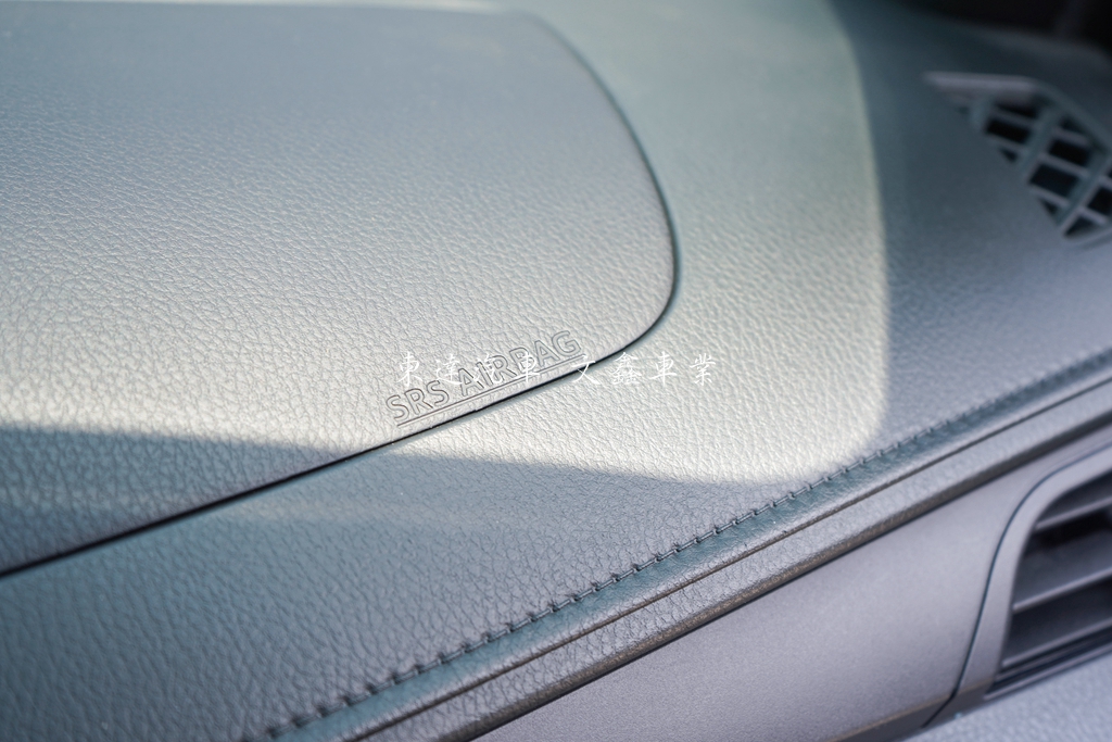 Toyota 2015 Yaris 1.5經典18