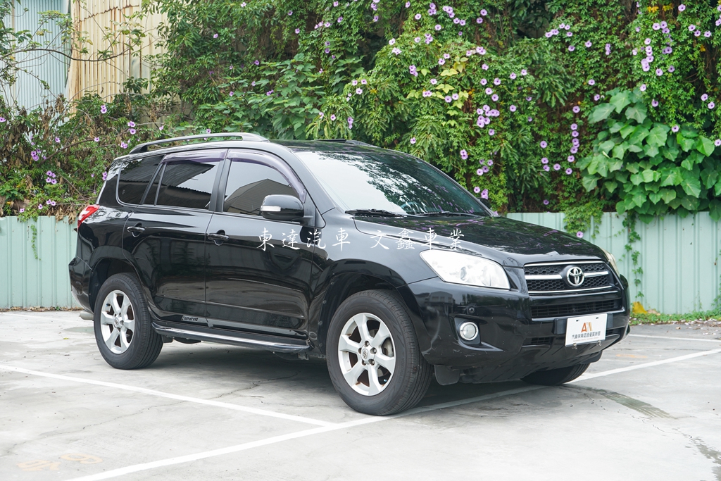 Toyota 2011 RAV4 2.4E2
