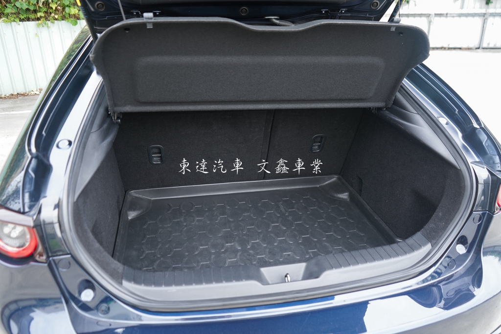 MAZDA 2021年馬3 5D 2.0頂級型8