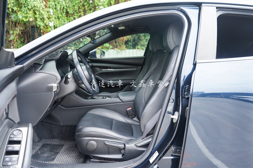 MAZDA 2021年馬3 5D 2.0頂級型9