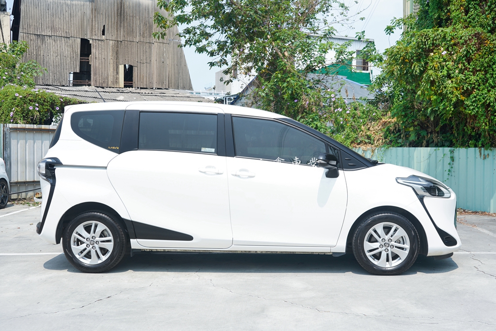 TOYOTA 2023 SIENTA 五人座 1.8豪華版3