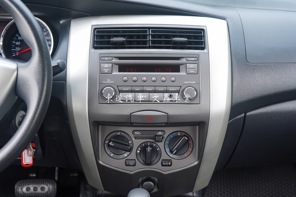 NISSAN 2020 LIVINA 1.6五人座 行家皮椅版17