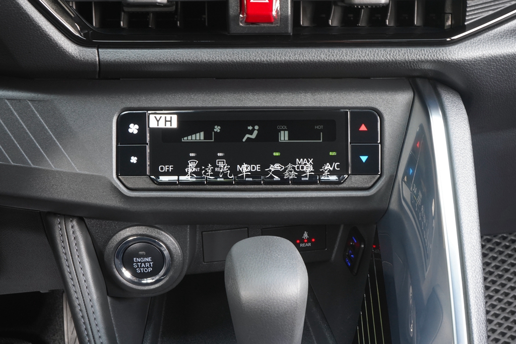 TOYOTA 2024 YARIS CROSS 1.5 酷動版17