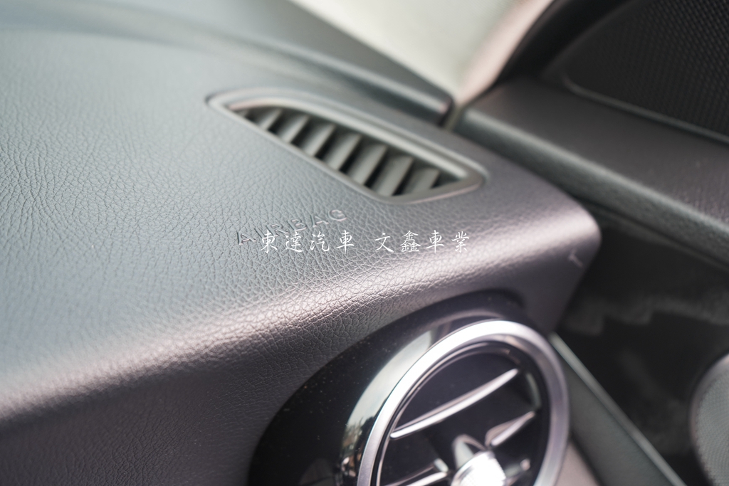 M-BENZ 2018年 C200 2.0 Sedan20