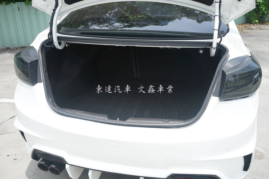 現代 2014 ELANTRA 1.8 GLS旗艦型8