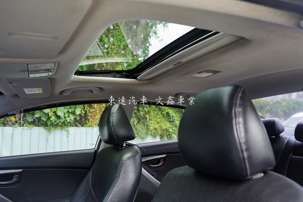 現代 2014 ELANTRA 1.8 GLS旗艦型18