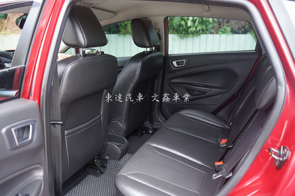 福特 2014 Fiesta 1.0 EcoBoost運動型11