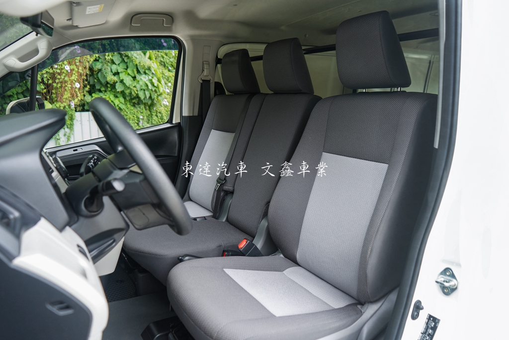 TOYOTA 2024 HIACE 2.8L10