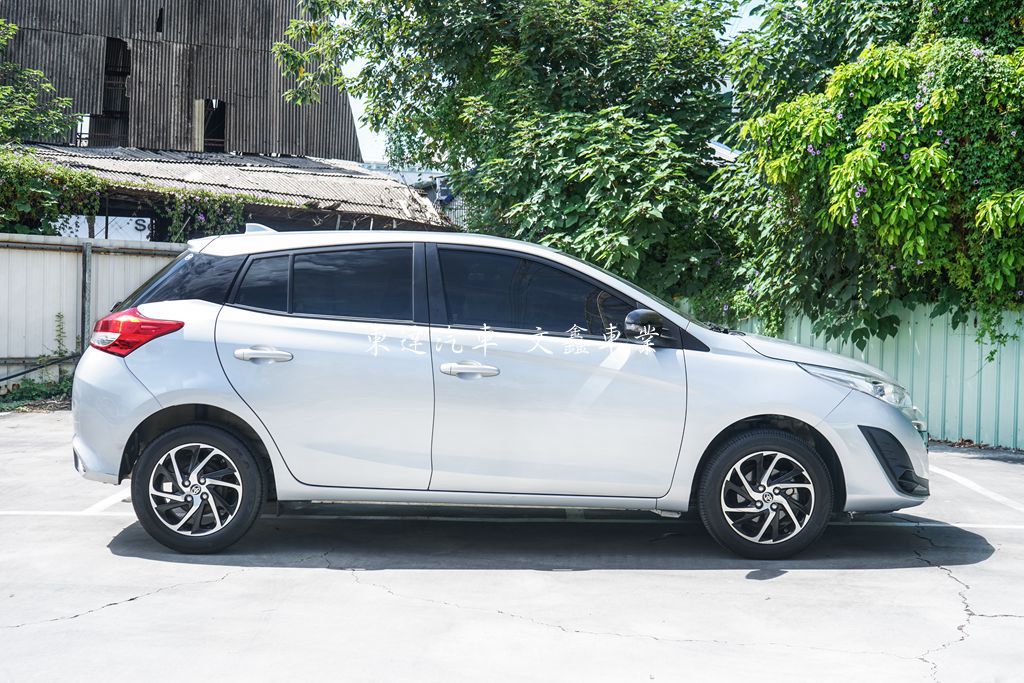 TOYOTA 2023 YARIS 1.5經典 3
