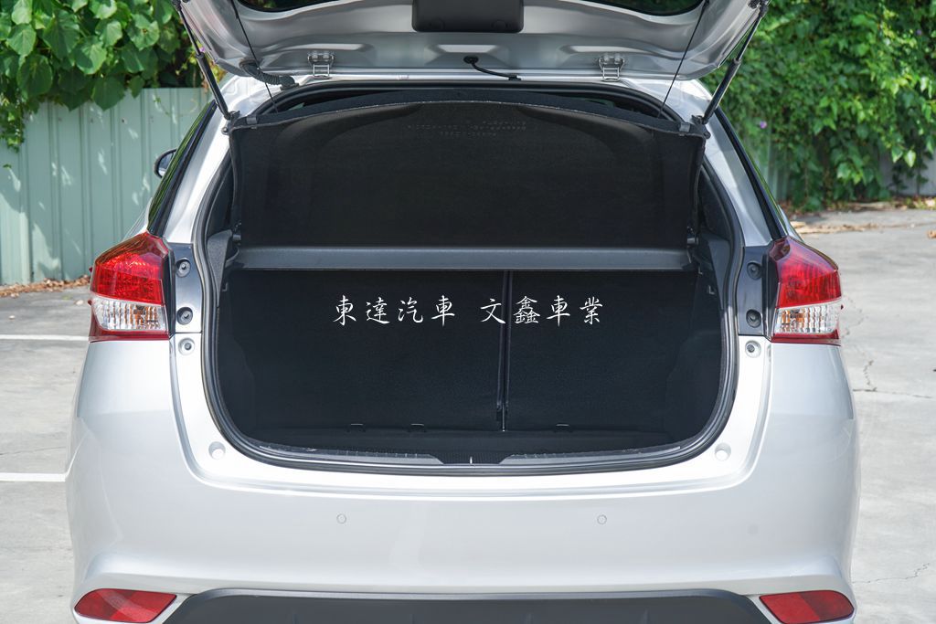 TOYOTA 2023 YARIS 1.5經典 8