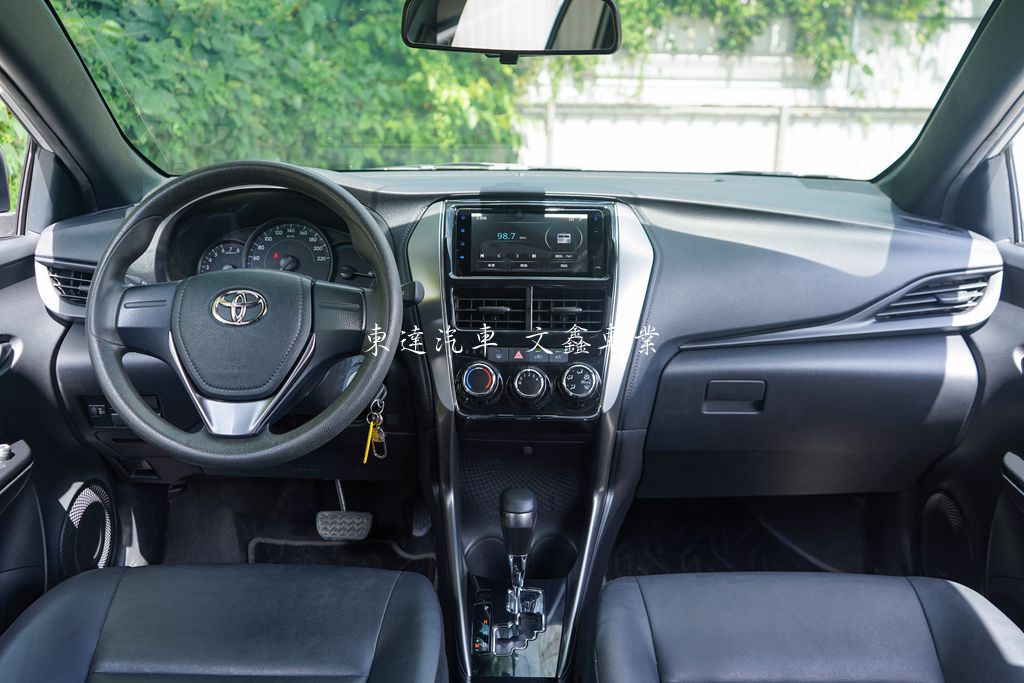 TOYOTA 2023 YARIS 1.5經典 11