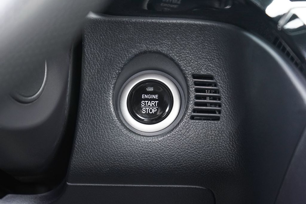 中華CMC 2024年 Zinger 1.5T 5人旗艦型 18