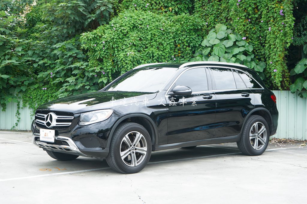 M-BENZ 2017年 GLC300 4MATIC 2.0L 0