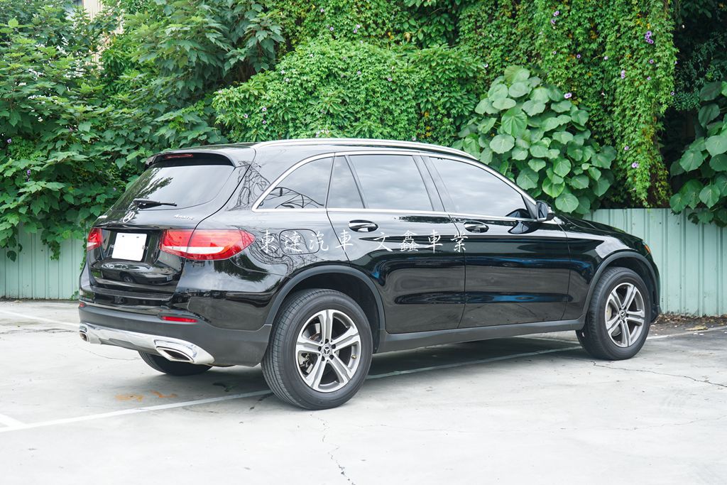 M-BENZ 2017年 GLC300 4MATIC 2.0L 4