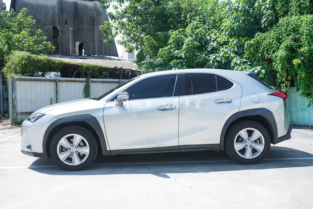 2021 Lexus UX250h 2.0豪華版7