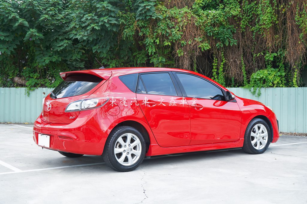2010 Mazda 3 5D 2.0 頂級型4