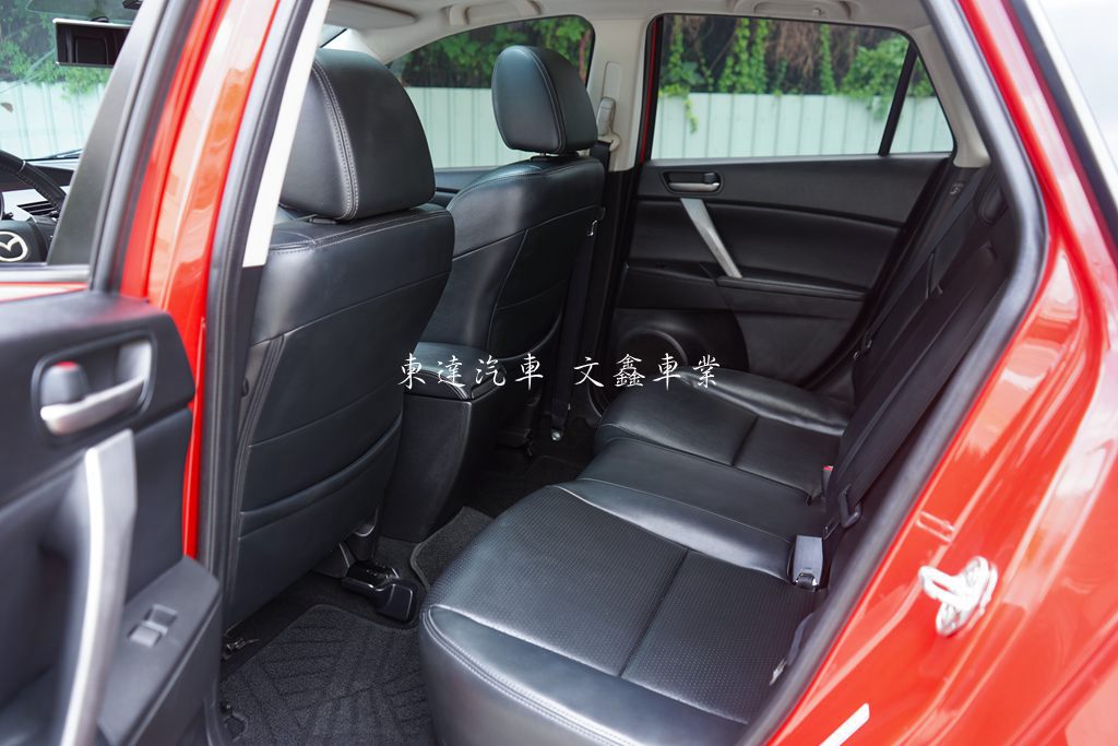2010 Mazda 3 5D 2.0 頂級型11