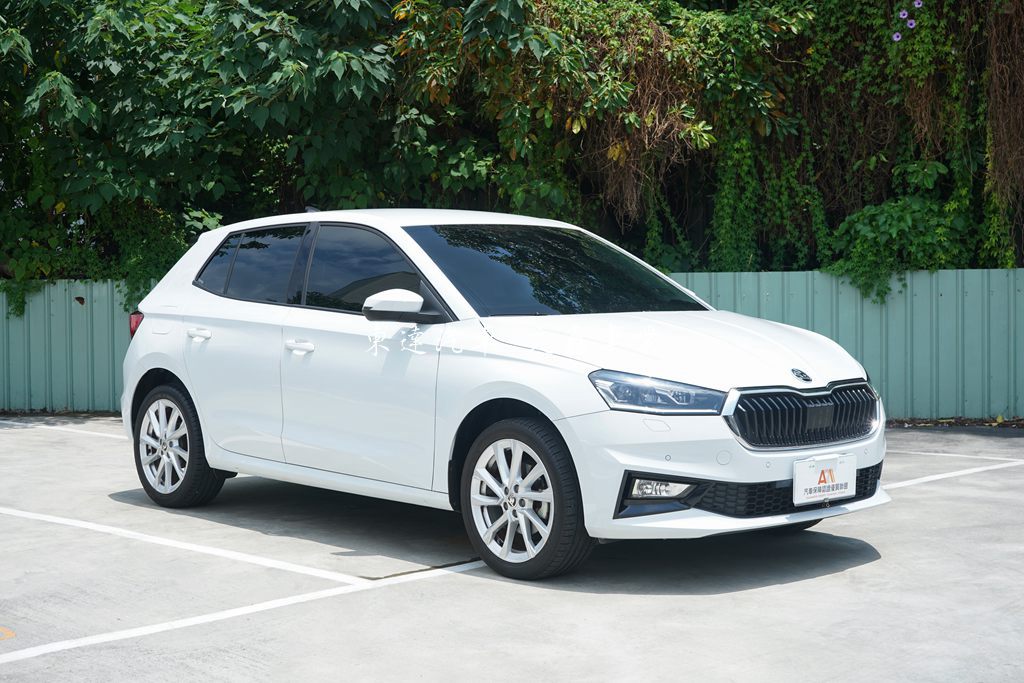 SKODA 2024 Fabia 1.0 TSI豪華動能版2