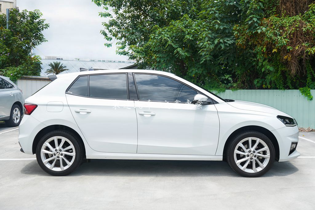 SKODA 2024 Fabia 1.0 TSI豪華動能版3