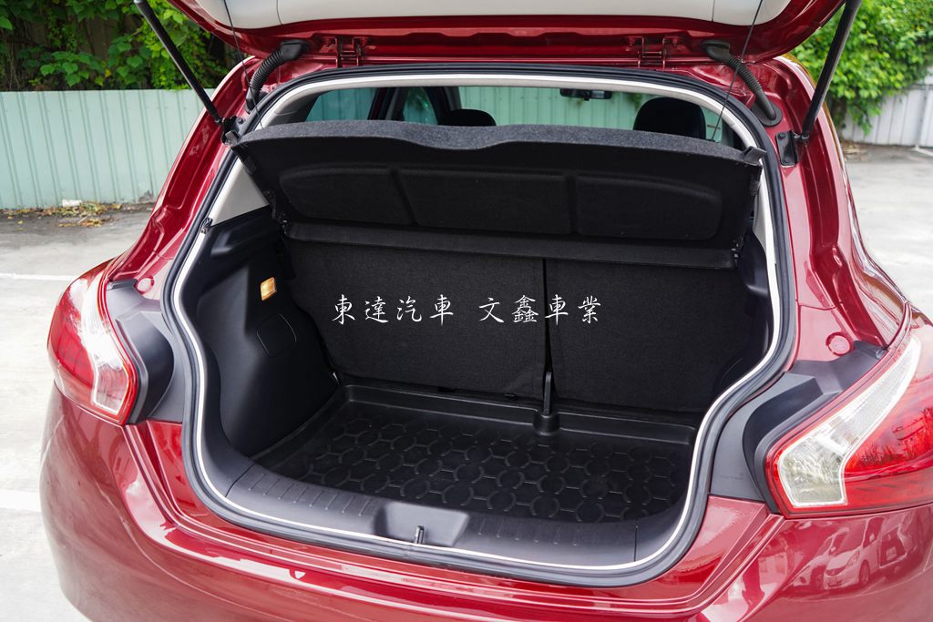 NISSAN 2016 TIIDA 5D 1.6豪華影音版8