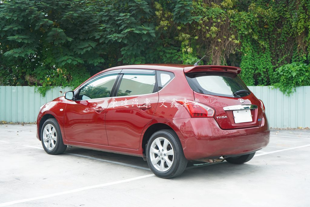 NISSAN 2016 TIIDA 5D 1.6豪華影音版6
