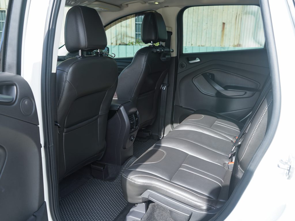 2016 Ford Kuga 2.0柴油時尚經典型11