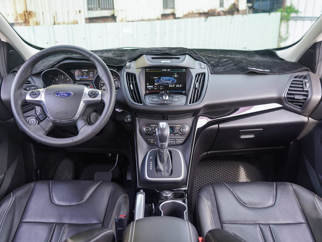 2016 Ford Kuga 2.0柴油時尚經典型13