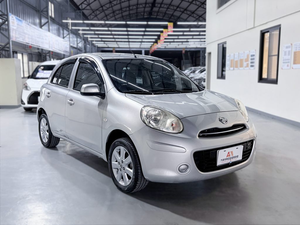 2016 Nissan March 1.5傳奇版0