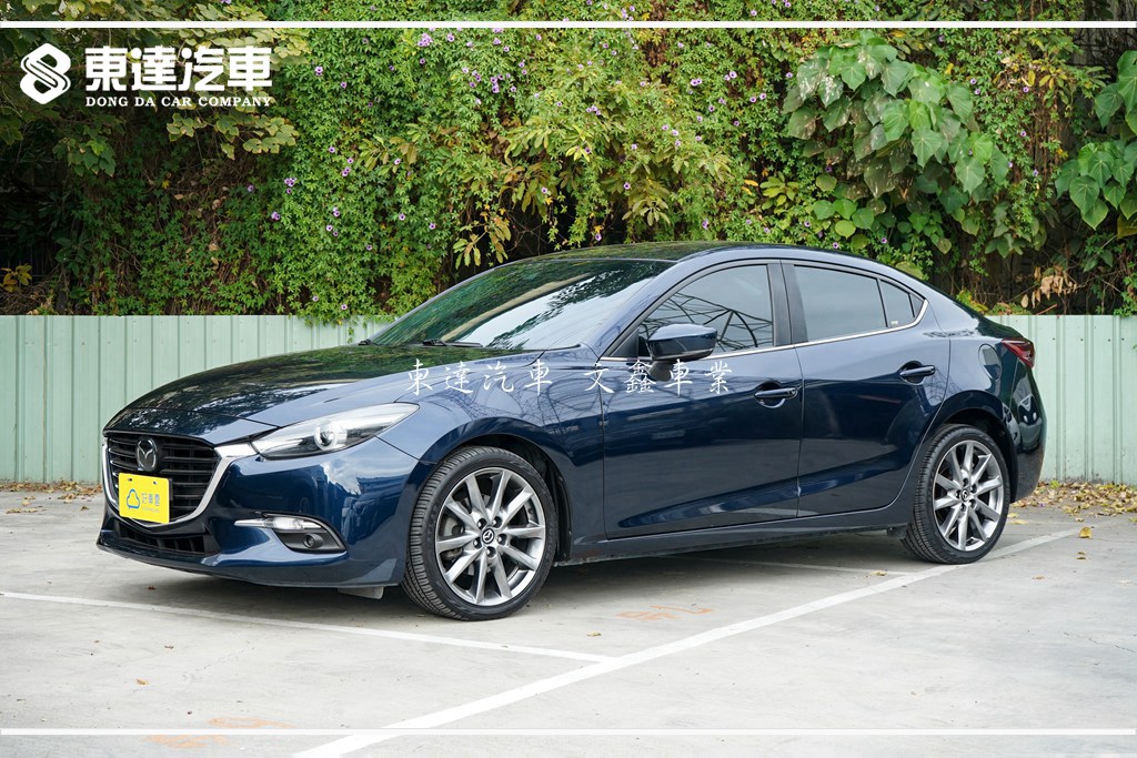 MAZDA 2018 MAZDA 3 4D 2.0L