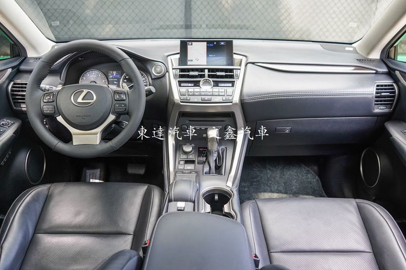 LEXUS NX200T 2.0L 2015年12
