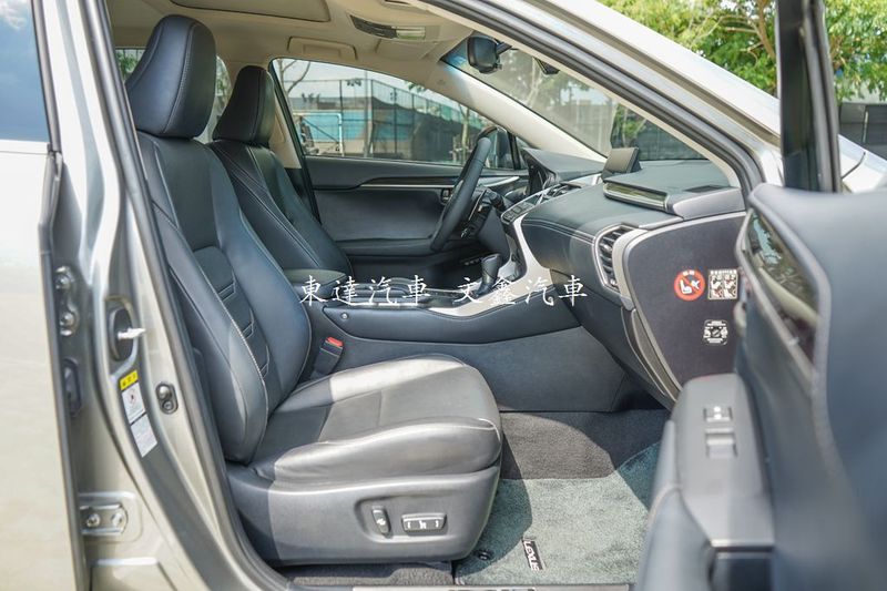 LEXUS NX200T 2.0L 2015年11