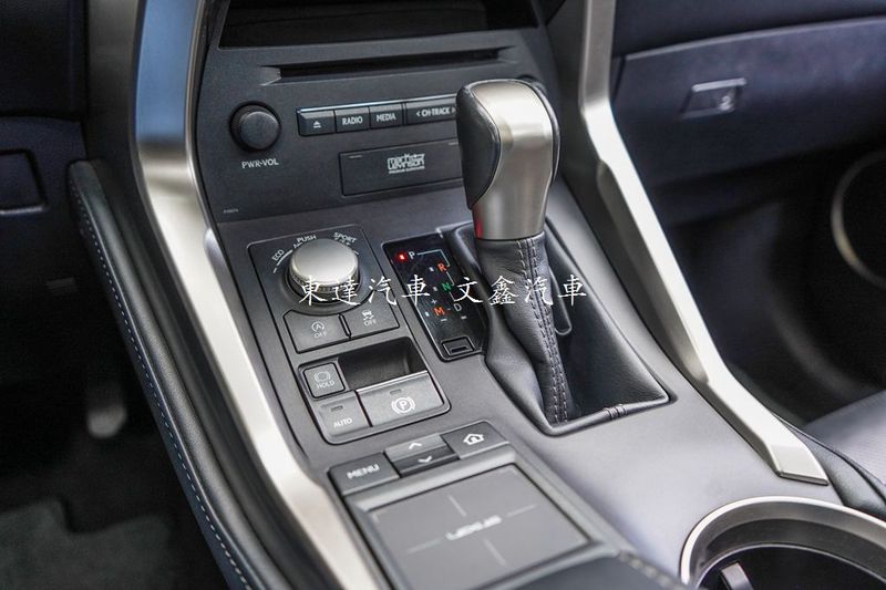 LEXUS NX200T 2.0L 2015年27