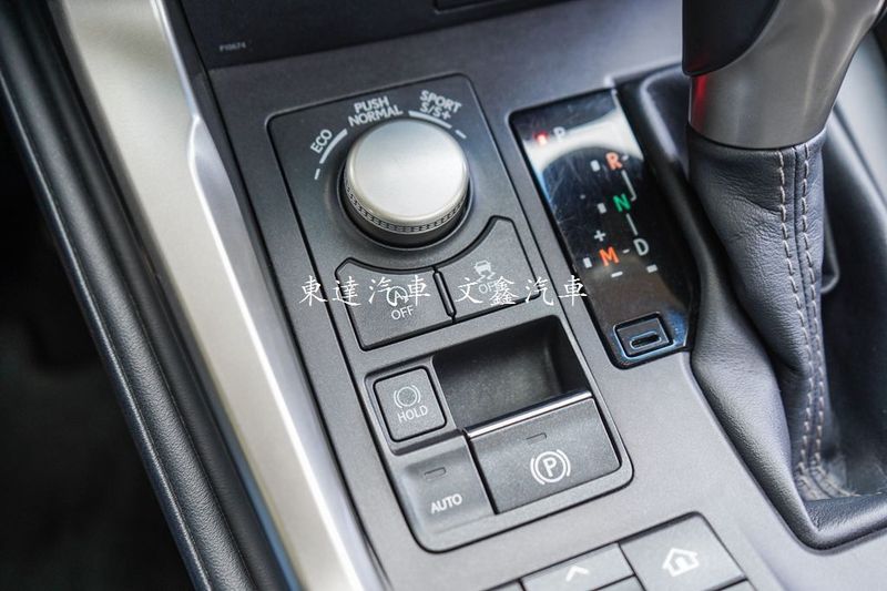 LEXUS NX200T 2.0L 2015年28
