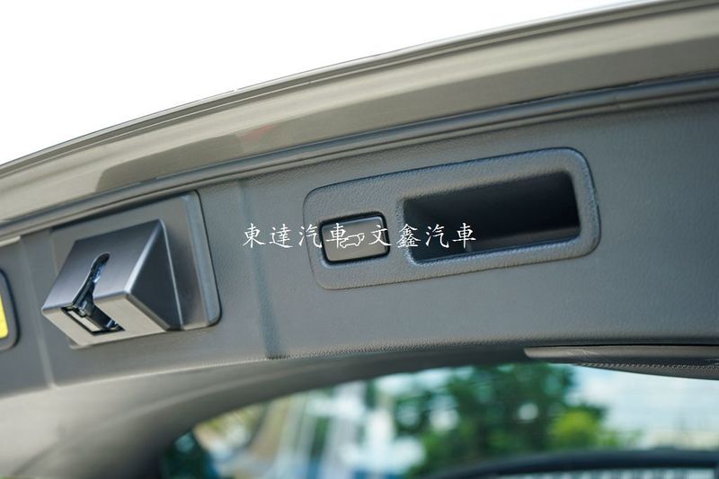 LEXUS NX200T 2.0L 2015年32